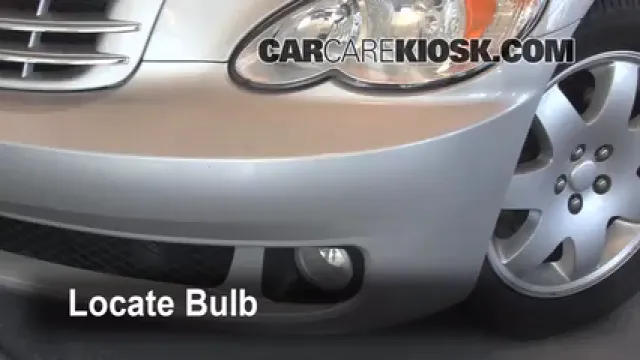 2007 Chrysler PT Cruiser Limited 2.4L 4 Cyl. Éclairage Feu antibrouillard (remplacer l'ampoule)